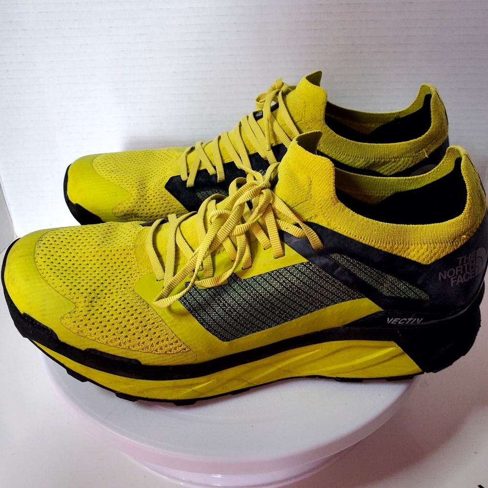 The North Face Men's Sulfur Yellow Vectiv Flight Series Trail Running Sneakers 9